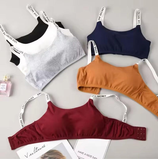 Comfort Fit Multicolor Sports Bra – Lightweight & Stylish